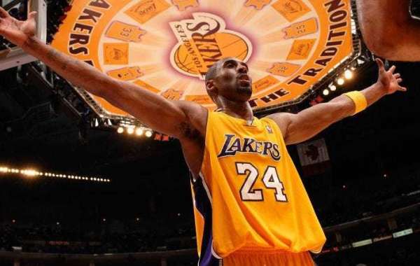 Kobe Bryant, un héros des Lakers qui a joué pendant 19 ans